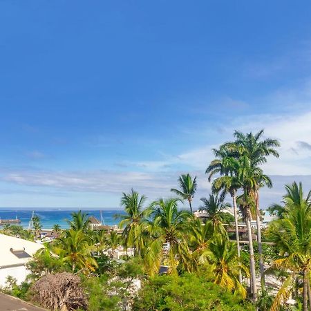 Cuty - Bel Et Spacieux Apt Avec Magnifique Vue Mer Et Piscine Saint Gilles Les Bains Kültér fotó